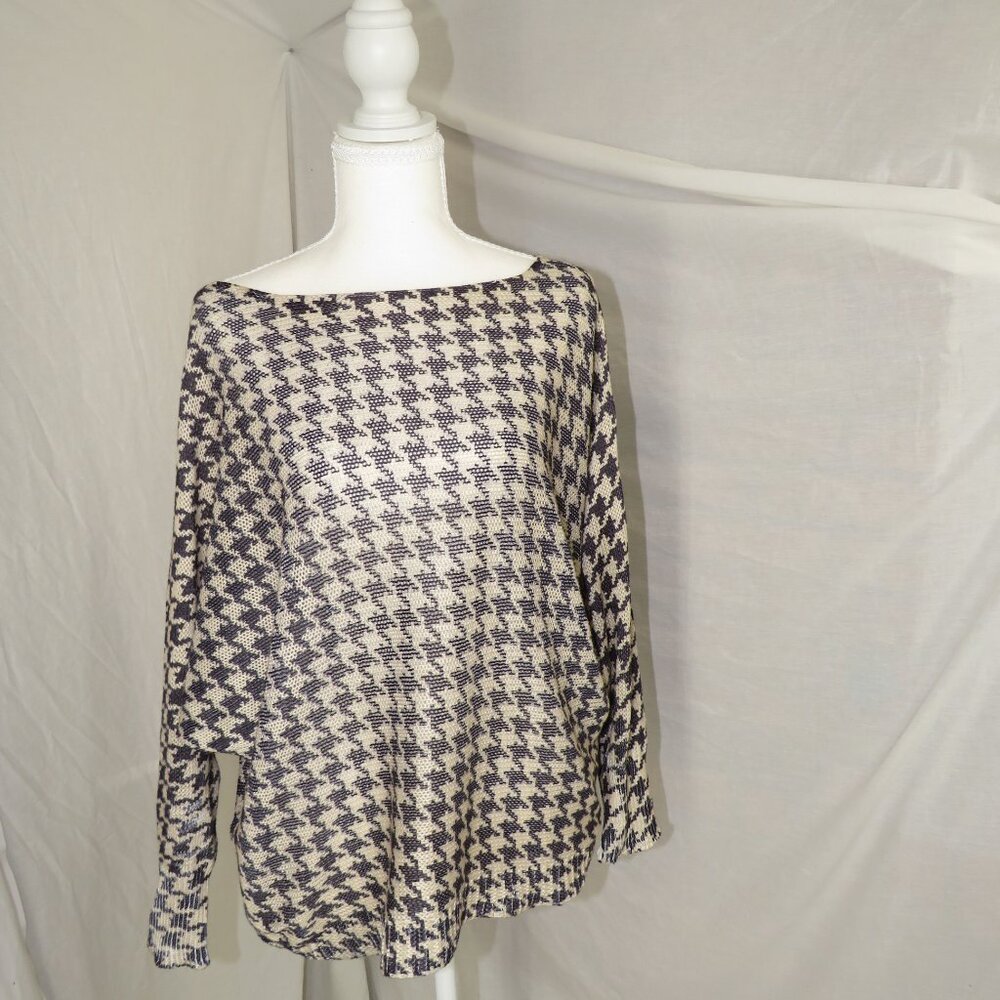 VINTAGE ITALIAN HOUNDSTOOTH KNIT SWEATER | Made in Italy | Y2K Aesthetic